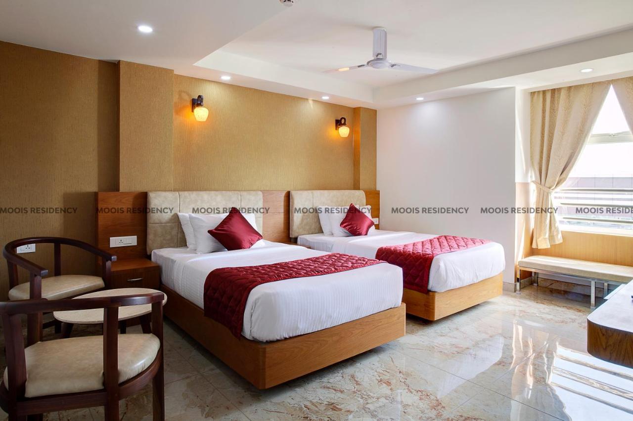 Moois Residency Hotel Kannur Buitenkant foto