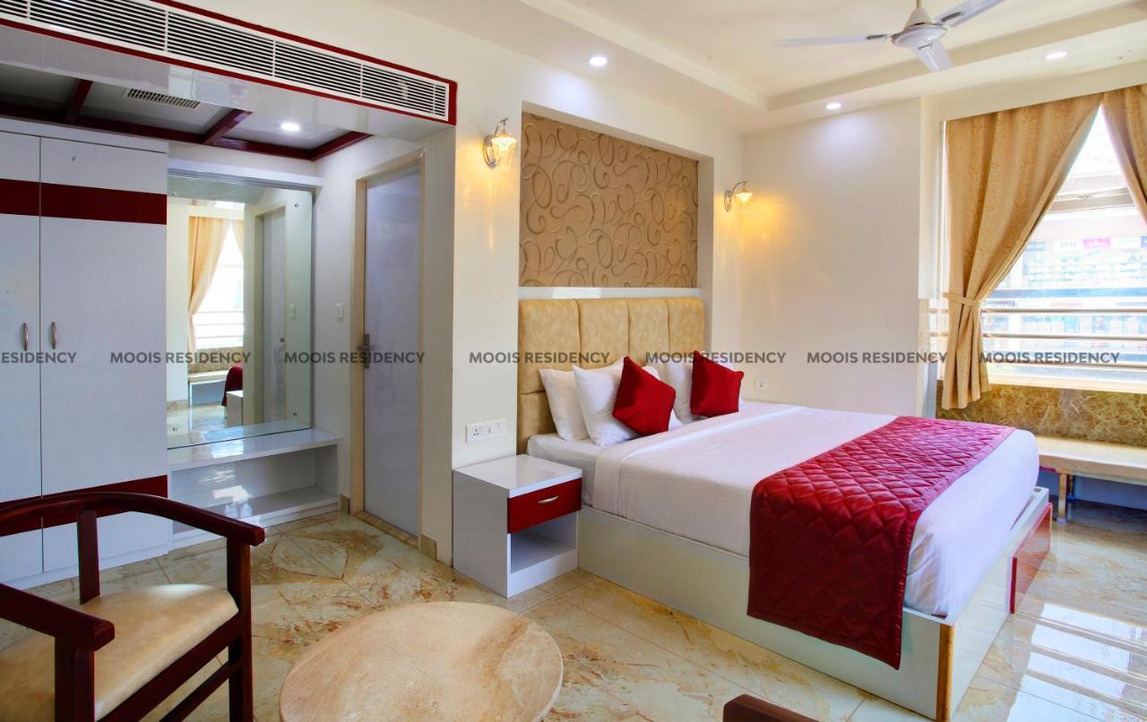 Moois Residency Hotel Kannur Buitenkant foto